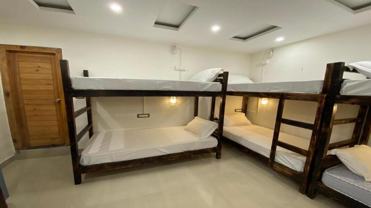 Madpackers Mcleodganj Hostel Dharamshala Exterior photo